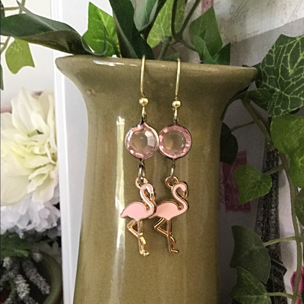 SALE 🌸 Pink Flamingos Earrings Pink Beads - Picture 7 of 8